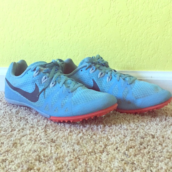 nike blue spikes